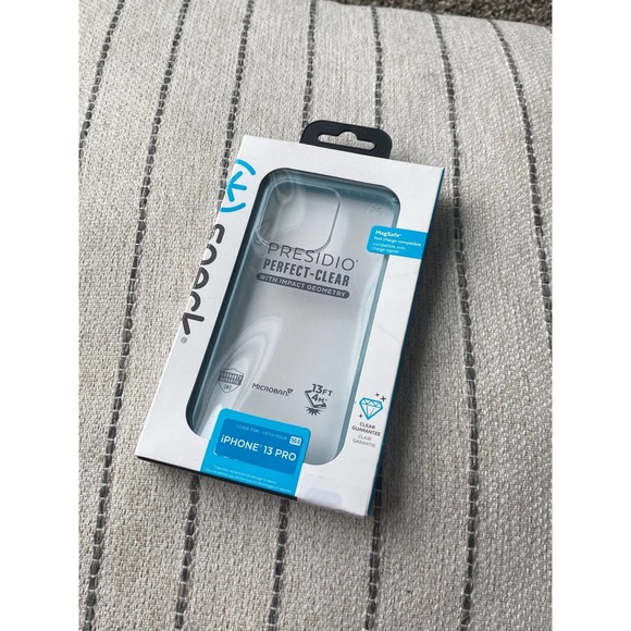 iPhone 13 Pro Phone Case Speck Presidio MagSafe Clear Case - Picture 1 of 2